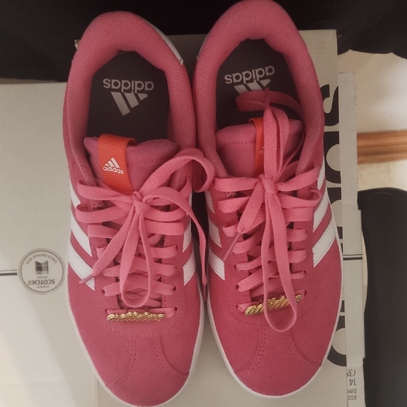 Adidas VL Court 3.0 Pink and White Sneakers - Picture 3 of 3